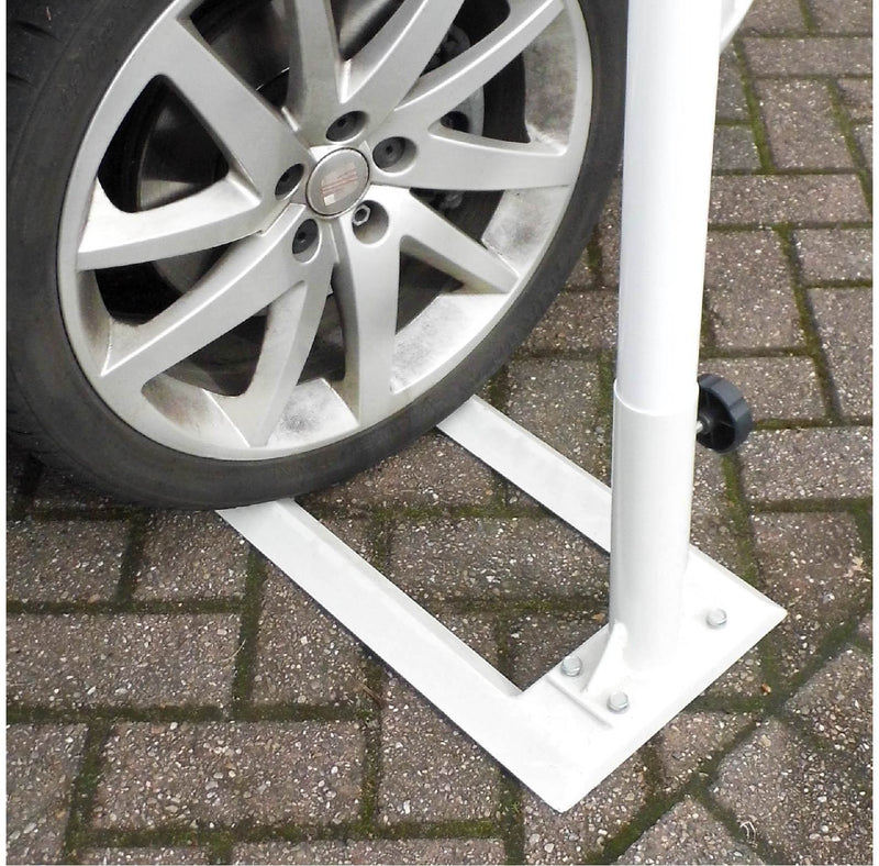 Car wash flags and flagpoles