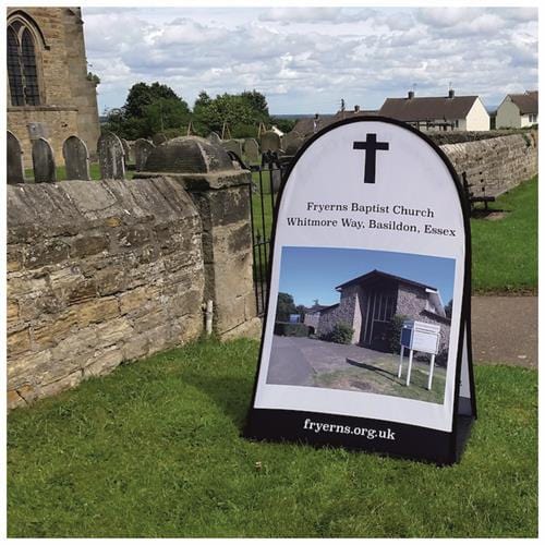 Vertical pop out banner - 1.5m x 1m