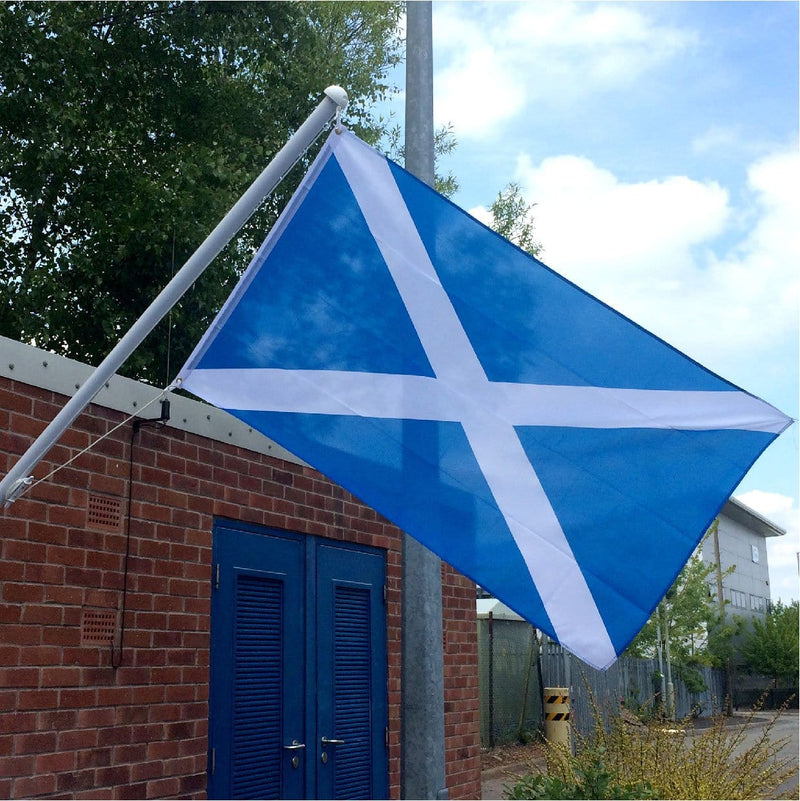 Budget St Andrews flag