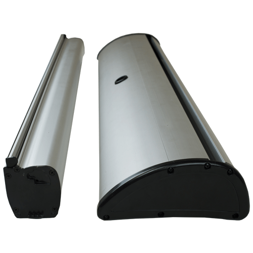 Interchangeable roller banner cassette